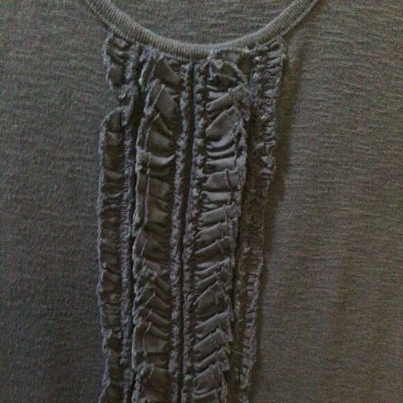 Merona rufferel down middle sleeveless top - Picture 3 of 4